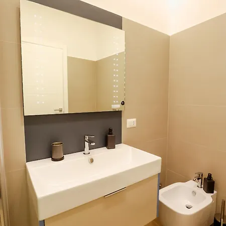 Jacqueline Piazza Bellini Appartement *